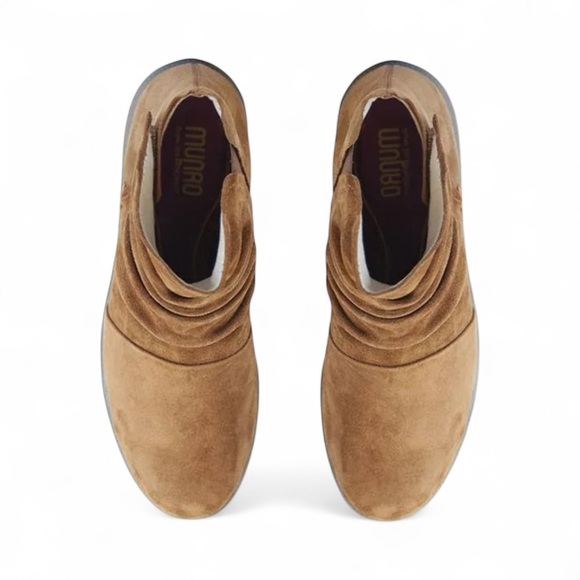 Munro Water Resistant Scout Bootie in brown suede NWOB - Picture 3 of 10